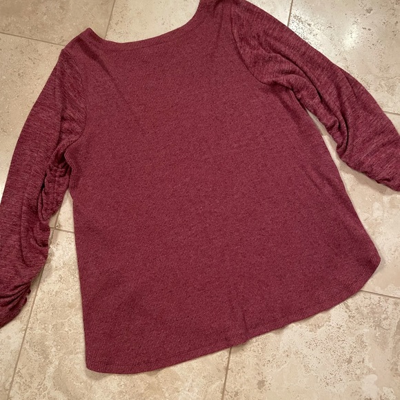 Anthropologie maroon  sweater with runched sleeves - Picture 5 of 5